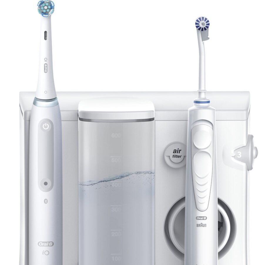 Centro Dental Oral-B Irrigador dental + Cepillo de dientes eléctrico iO4